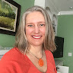 Meet your Posher, Julee